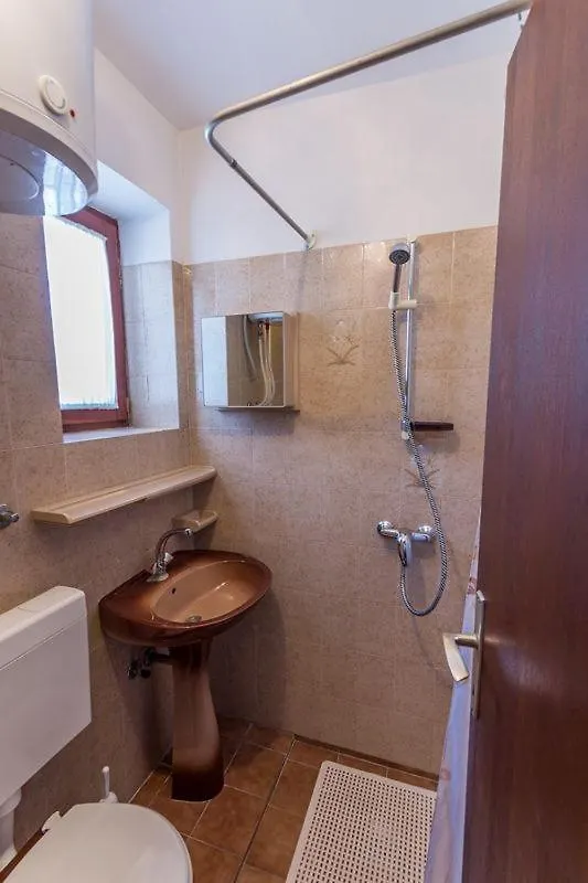 Apartment Apartmani Kraljic Punat Croatia